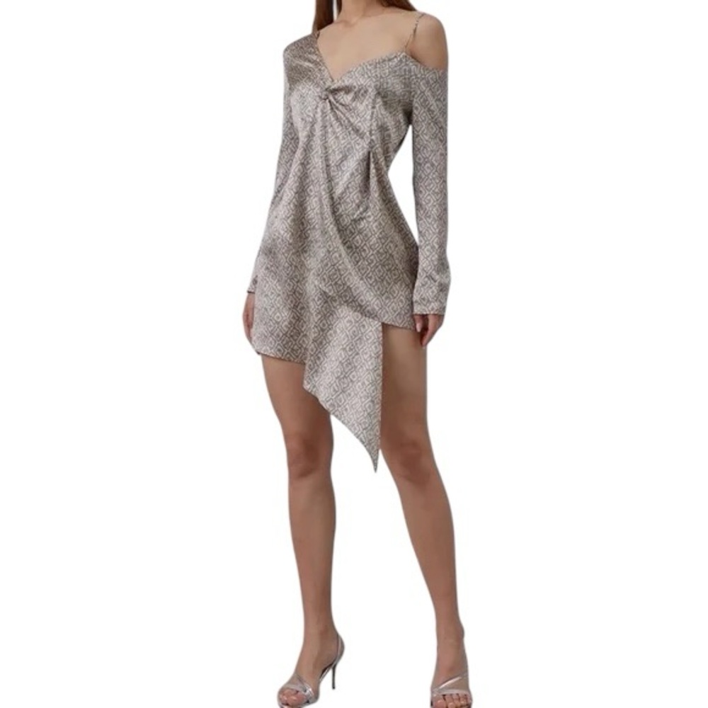 Silk Maison romantic allure off shoulder Asymmetrical Dress XS